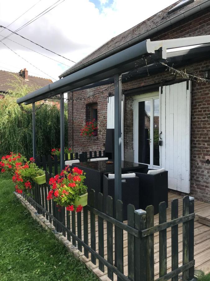 Chambre D'Hotes "Coquelicot" Nurlu Eksteriør billede